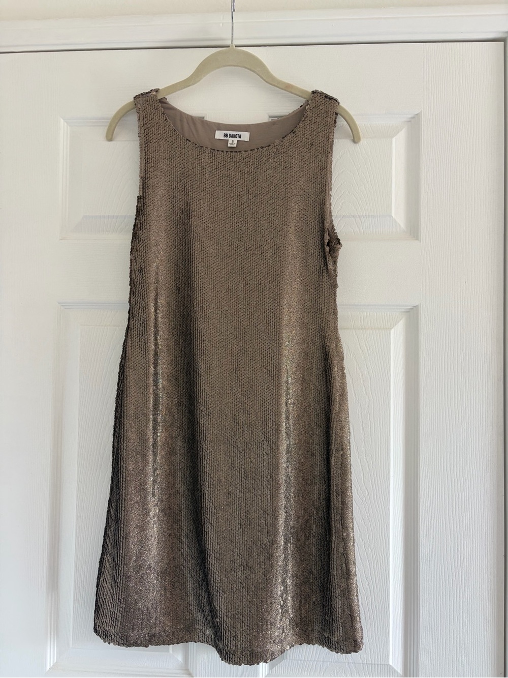 BB Dakota Taupe Sequin Shift Dress Size Small